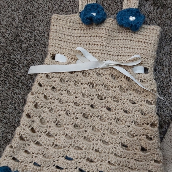 Nostalgic/Vintage Crochet baby dress/B4B - Picture 2 of 3